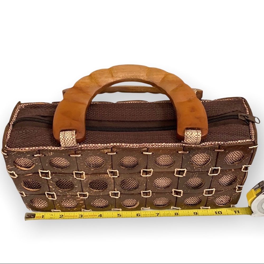 NWOT Handmade Rectangular Coconut Shell Purse - Picture 11 of 14